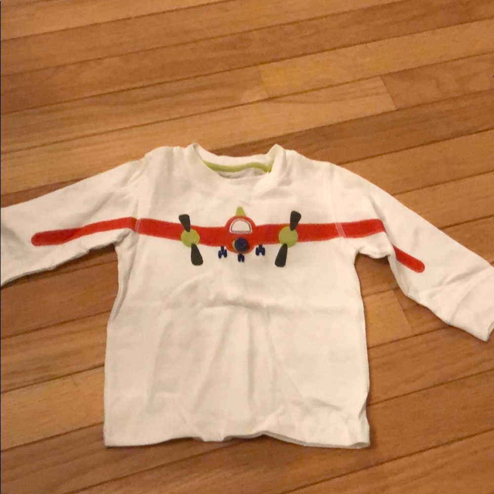 Airplane embroidered shirt with button detail